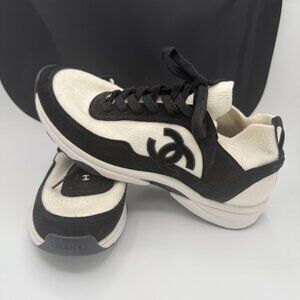 CHANEL Lace Ups CC Low Top Sneakers EU 42 US 10 Womens Black White